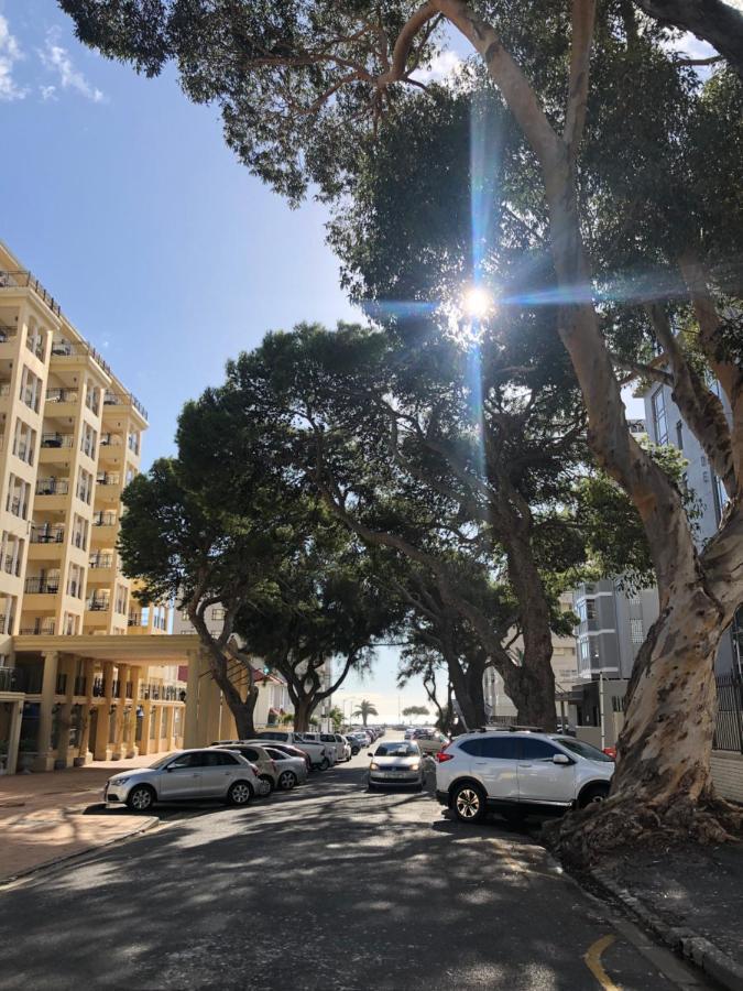 Cosy And Classy Sea Point Cape Town